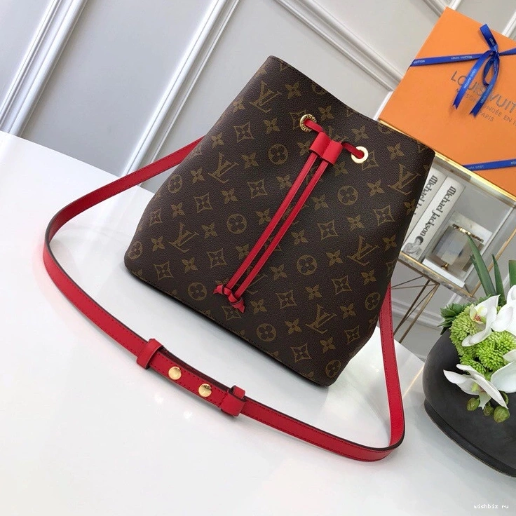 WIS VUITTON LOUIS NÉONOÉ 1127